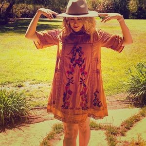 Perfectly Victorian Embroidered Medium Gold